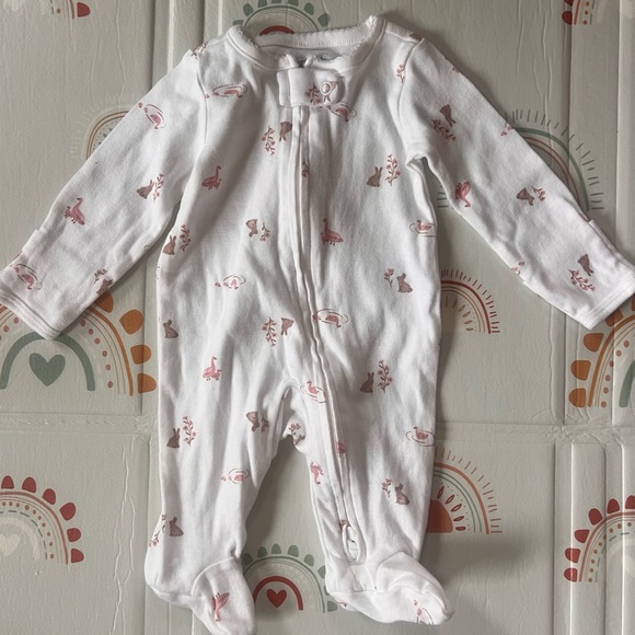 9 Piece Baby Girl Bundle Newborn - Picture 4 of 8